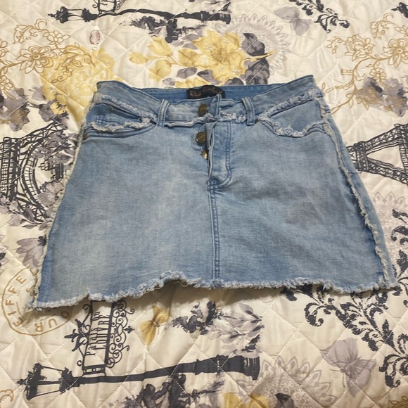 jean mini skirt - Picture 1 of 2